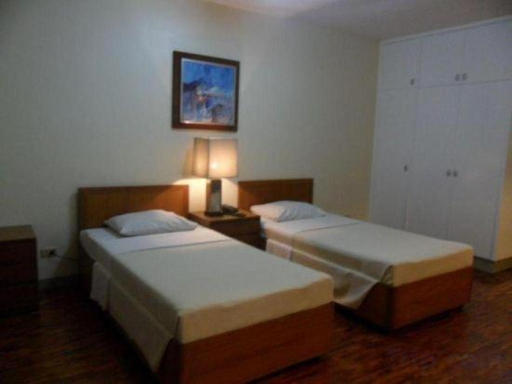 Amorsolo Mansion Hotel Manila Kültér fotó